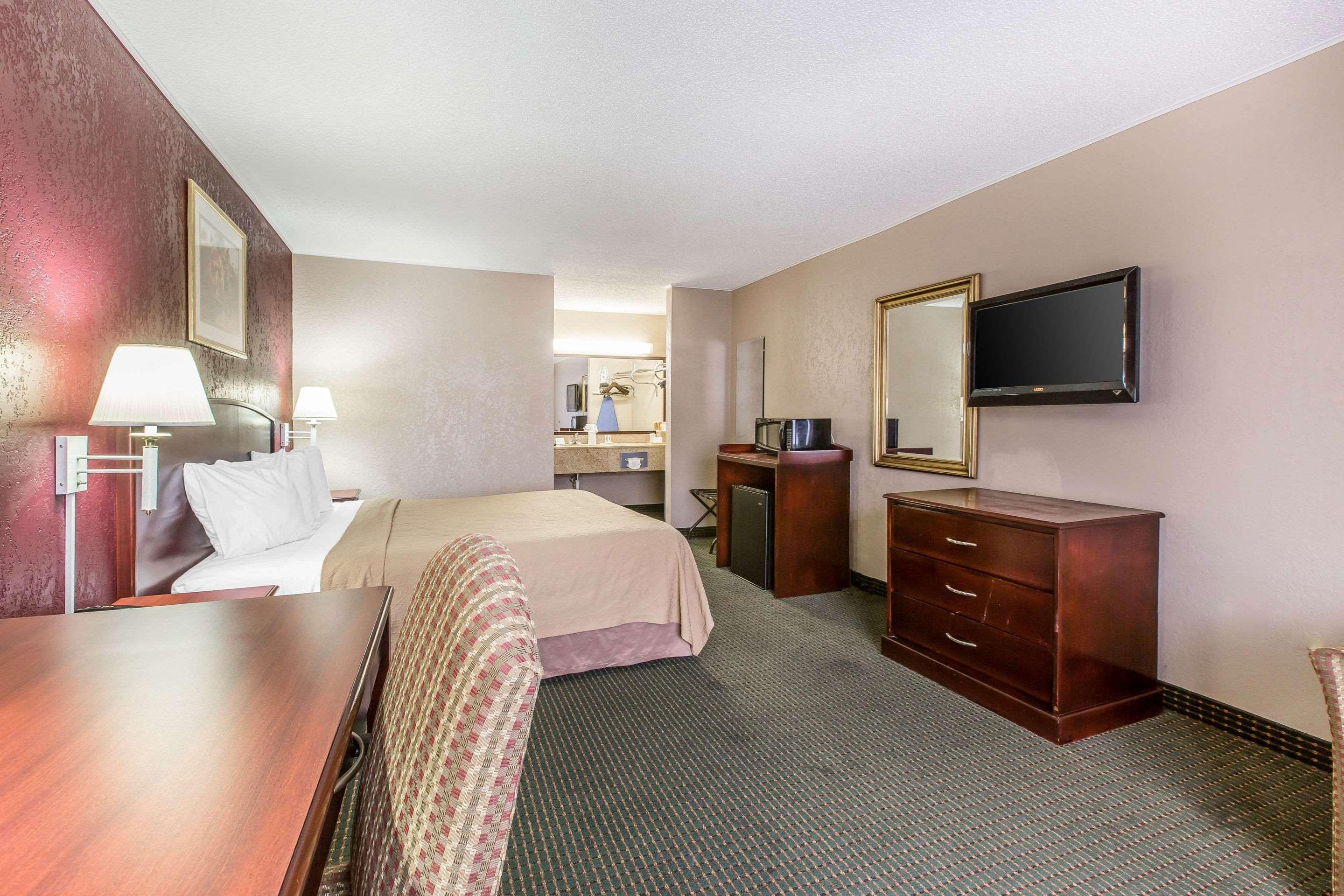 Quality Inn Tifton Exterior photo