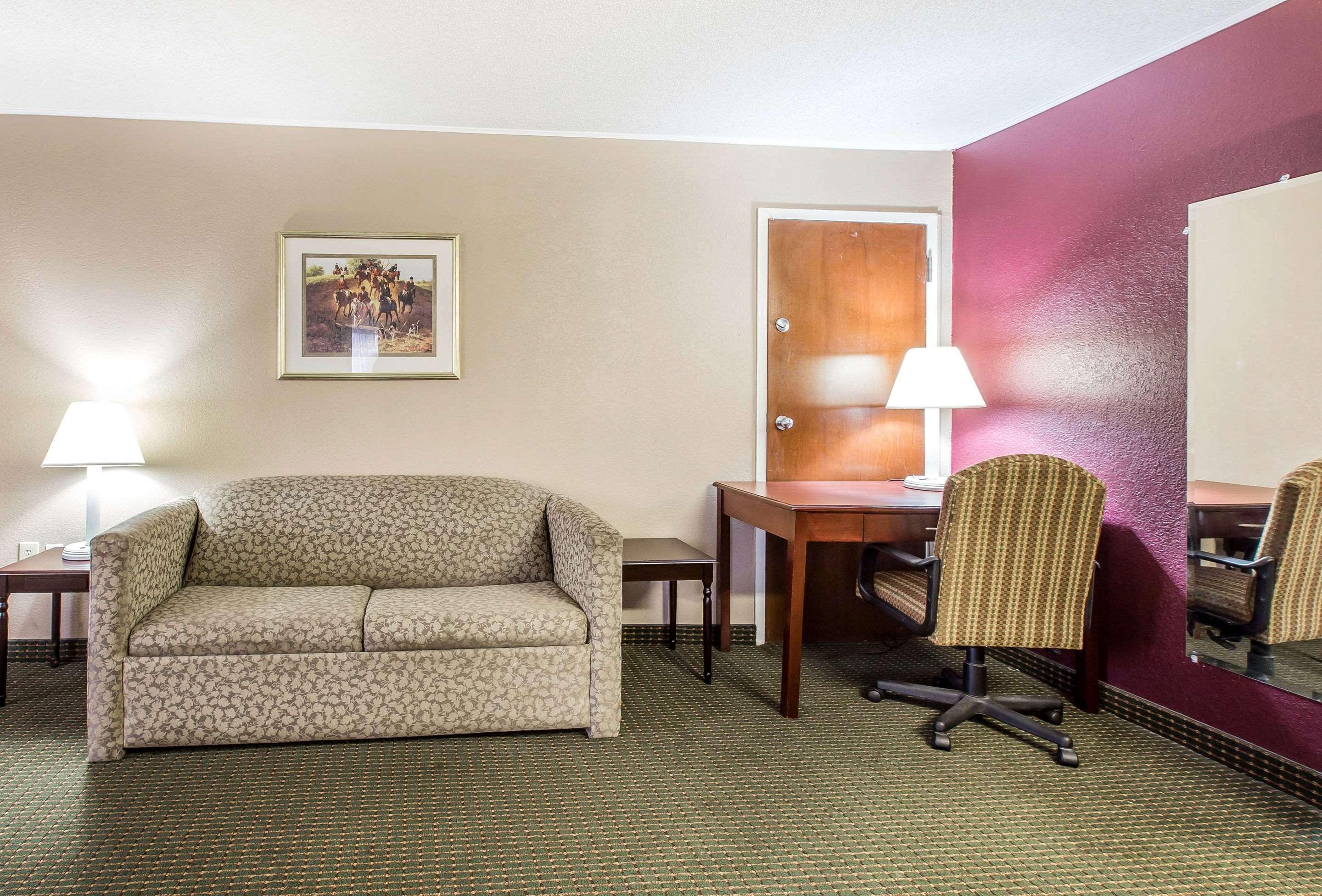 Quality Inn Tifton Exterior photo